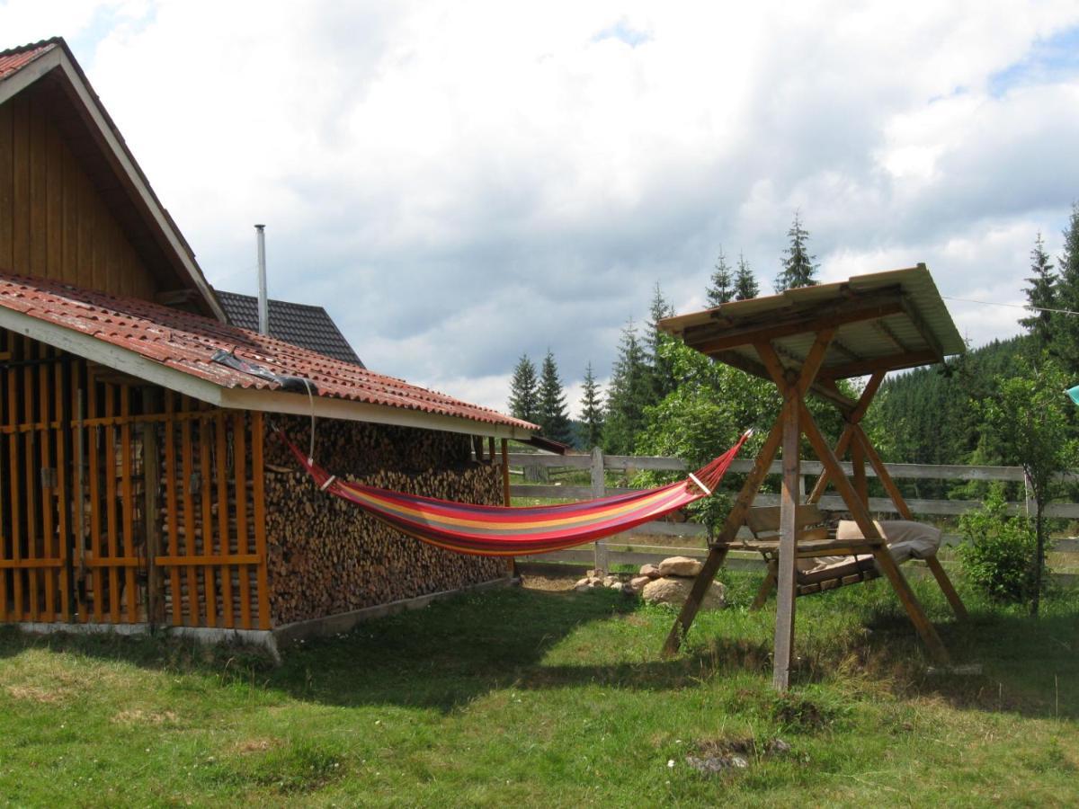 Podina Guest House Gyálukaluluj Kültér fotó