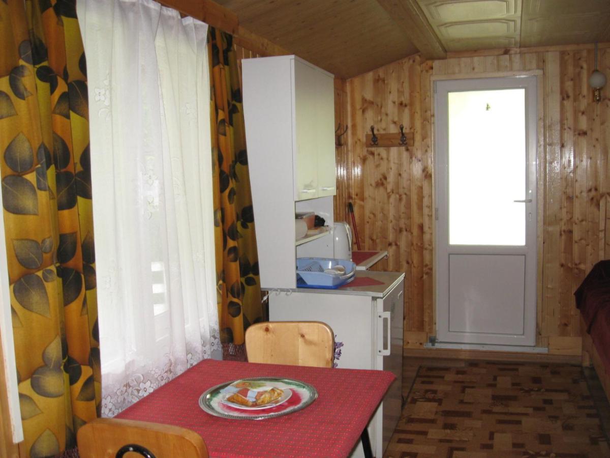 Podina Guest House Gyálukaluluj Kültér fotó