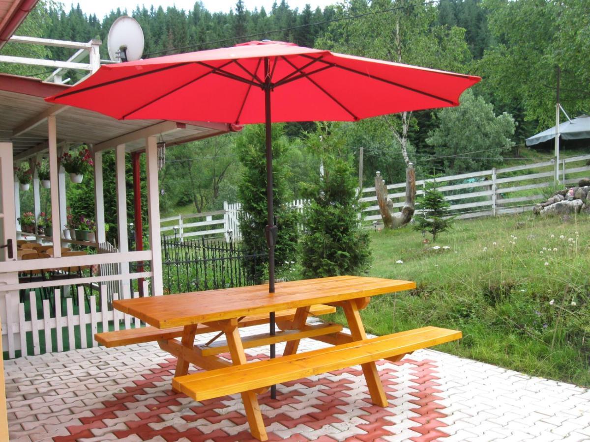 Podina Guest House Gyálukaluluj Kültér fotó